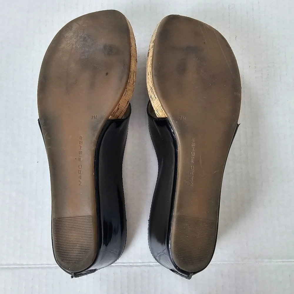 Marc Fisher Black Patent Cork Wedge Thong Sandals Size 7 Slip-On Open Toe